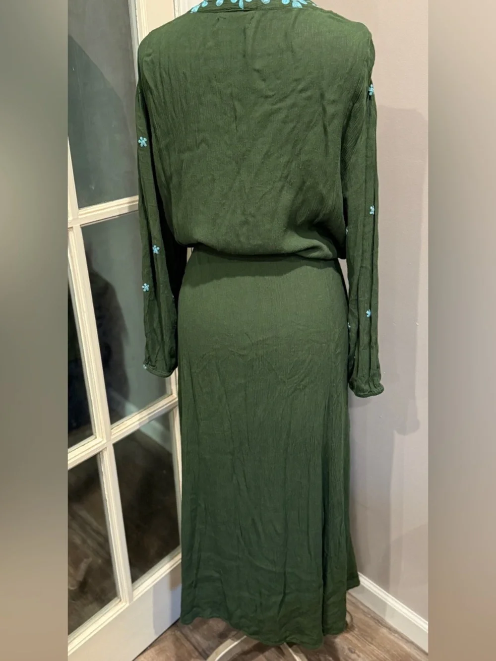 NATURAL LIFE Green Midi Dress with Turquoise Embroidery - Picture 6 of 9